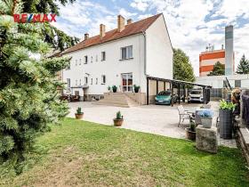 Prodej činžovního domu, České Velenice, Komenského, 247 m2