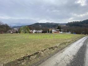 Prodej pozemku pro bydlení, Lhota u Vsetína, 689 m2