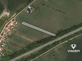 Prodej podílu pole, Hrušky, 187 m2