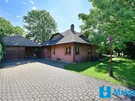 Prodej rodinného domu, Chrášťany, V Zahradách, 213 m2