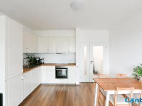 Prodej bytu 2+kk, Praha - Modřany, K Vystrkovu, 58 m2