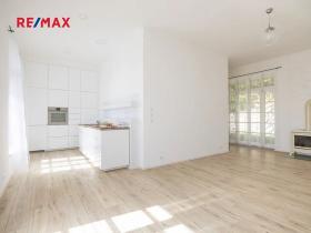 Prodej bytu 4+kk, Vráž, Nad Loděnicí, 104 m2