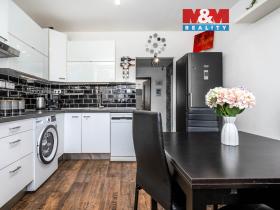 Prodej bytu 3+1, Praha - Černý Most, Kpt. Stránského, 73 m2