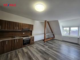 Pronájem bytu 1+kk, Český Těšín, Husova, 42 m2