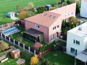 Prodej rodinného domu, Jenštejn, Zlatnická, 137 m2