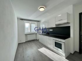 Pronájem bytu 2+1, Bzenec, Tyršova, 61 m2