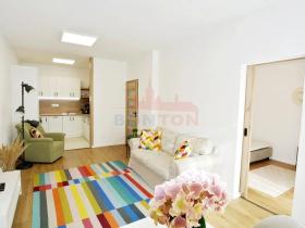 Prodej bytu 2+kk, Třeboň, Táboritská, 44 m2