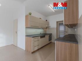 Prodej bytu 3+1, Klatovy - Klatovy IV, Školní, 81 m2