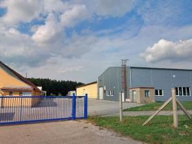 Prodej výrobních prostor, Studnice, 3543 m2