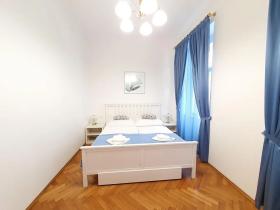Pronájem bytu 2+kk, Praha - Nové Město, Ostrovní, 43 m2
