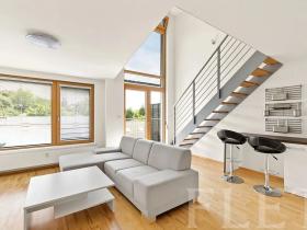 Pronájem bytu 2+kk, Praha - Libeň, U libeňského pivovaru, 46 m2