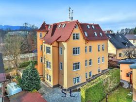 Prodej bytu 2+1, Liberec, Železniční, 64 m2