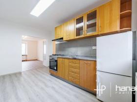 Prodej bytu 2+1, Olomouc, Jungmannova, 52 m2