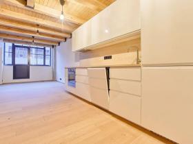 Pronájem bytu 3+kk, Praha - Vysočany, Kolbenova, 72 m2