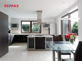 Prodej rodinného domu, Říčany, Tulipánová, 260 m2