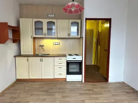 Pronájem bytu 1+1, Bílina, Sídliště U Nového nádraží, 36 m2