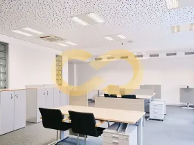 Pronájem kanceláře, Písek, Alšovo nám., 200 m2