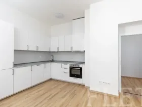Pronájem bytu 1+kk, Praha - Libeň, Františka Kadlece, 32 m2