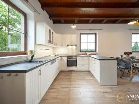 Prodej rodinného domu, Trhová Kamenice, 195 m2