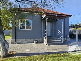 Prodej rodinného domu, Aytos, Bulharsko, 95 m2