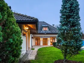 Prodej rodinného domu, Klínec, 345 m2