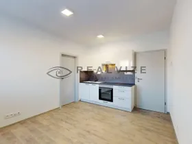 Pronájem bytu 2+kk, České Budějovice, Puklicova, 36 m2