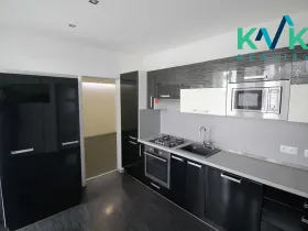Prodej bytu 3+1, Karlovy Vary, Krušnohorská, 68 m2