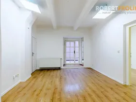 Pronájem bytu 2+kk, Praha - Bubeneč, Eliášova, 55 m2