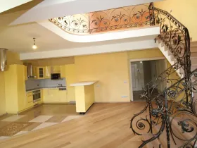 Prodej bytu 4+kk, Karlovy Vary, Pod Jelením skokem, 191 m2