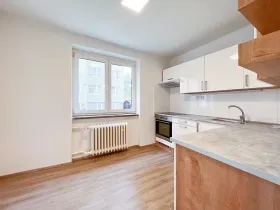 Pronájem bytu 1+1, Praha - Komořany, Krupná, 30 m2