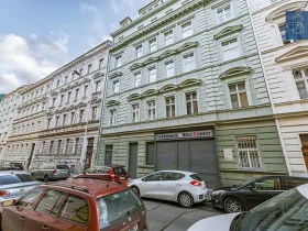 Prodej bytu 2+kk, Praha - Vyšehrad, Neklanova, 42 m2