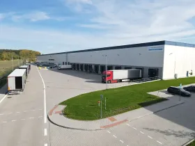 Pronájem skladu, Úherce, 5500 m2