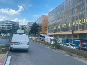 Prodej garážového stání, Praha, Lovosická, 18 m2