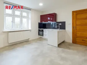 Prodej bytu 2+kk, Žandov, Pod Dubovkou, 54 m2