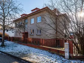 Prodej bytu 3+1, Plzeň, Na Bradlavce, 104 m2