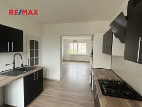 Pronájem bytu 3+1, Kladno, Poštovní náměstí, 89 m2