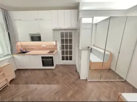 Pronájem bytu 1+kk, Praha - Holešovice, Františka Křížka, 26 m2