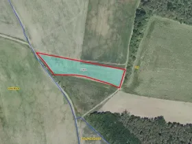 Prodej pole, Uhy, 4613 m2