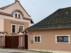 Prodej komerční nemovitosti, Čečelice, Všetatská, 650 m2