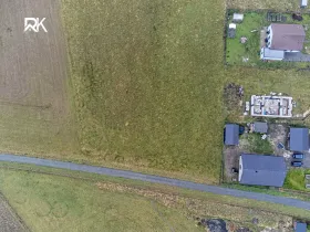 Prodej pozemku pro bydlení, Uhersko, 944 m2