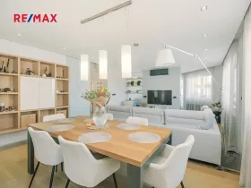 Prodej atypického bytu, Pardubice, Nerudova, 160 m2