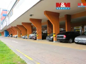 Prodej garážového stání, Praha, Poděbradská, 12 m2