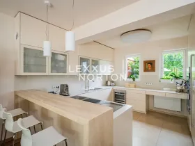 Prodej rodinného domu, Praha - Nebušice, V březinkách, 522 m2