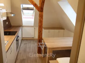 Pronájem bytu 1+1, Hradec Králové, V Lipkách, 41 m2