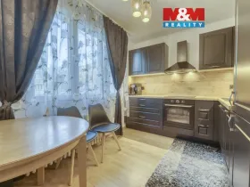 Prodej bytu 2+1, Plzeň - Jižní Předměstí, Skupova, 62 m2