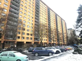 Prodej bytu 3+1, Praha - Kobylisy, Rajmonova, 70 m2