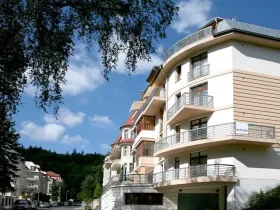 Prodej garážového stání, Karlovy Vary, Křižíkova, 16 m2