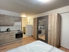 Pronájem bytu 1+kk, Praha - Radotín, Vrážská, 25 m2