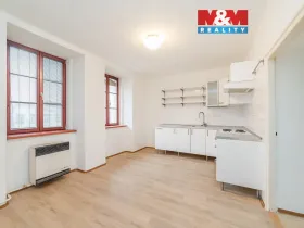 Pronájem bytu 2+1, Náměšť nad Oslavou, Zámek, 61 m2
