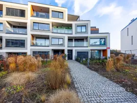 Prodej bytu 3+kk, Praha - Hlubočepy, Dostalové, 66 m2